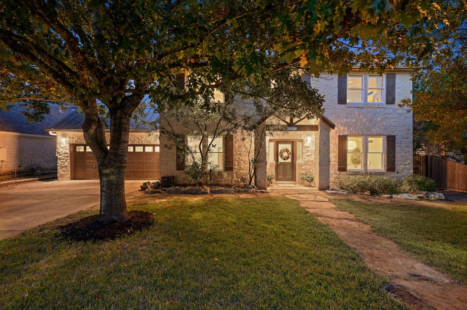 5312 Magdelena Drive, Austin, TX 78735, Presented by Robie Dodson